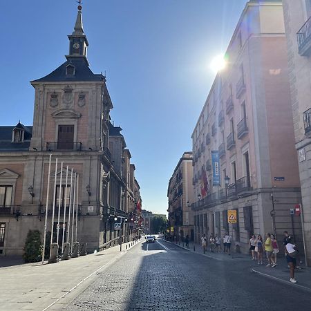 Dplace To Be - Exclusive Apartments In Historic Center Madrid Exteriör bild
