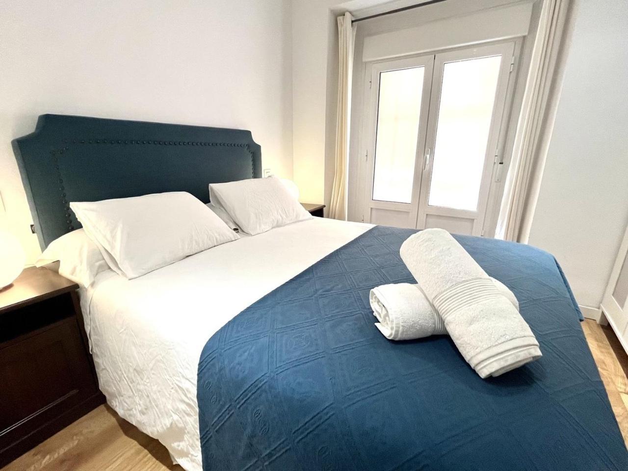 Dplace To Be - Exclusive Apartments In Historic Center Madrid Rum bild