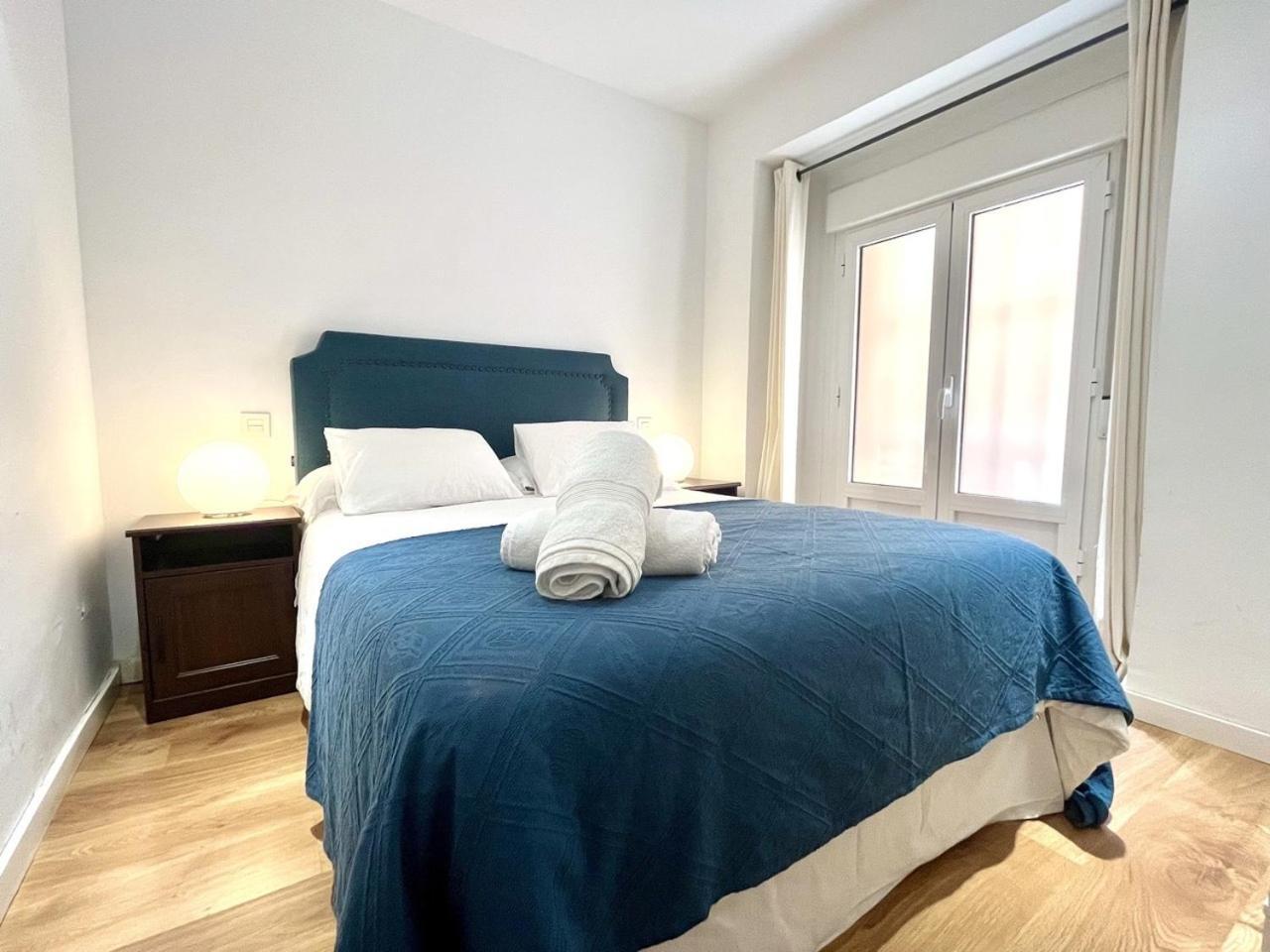 Dplace To Be - Exclusive Apartments In Historic Center Madrid Rum bild