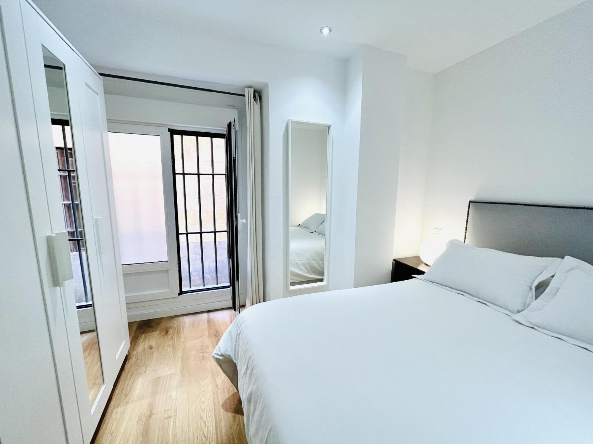 Dplace To Be - Exclusive Apartments In Historic Center Madrid Rum bild