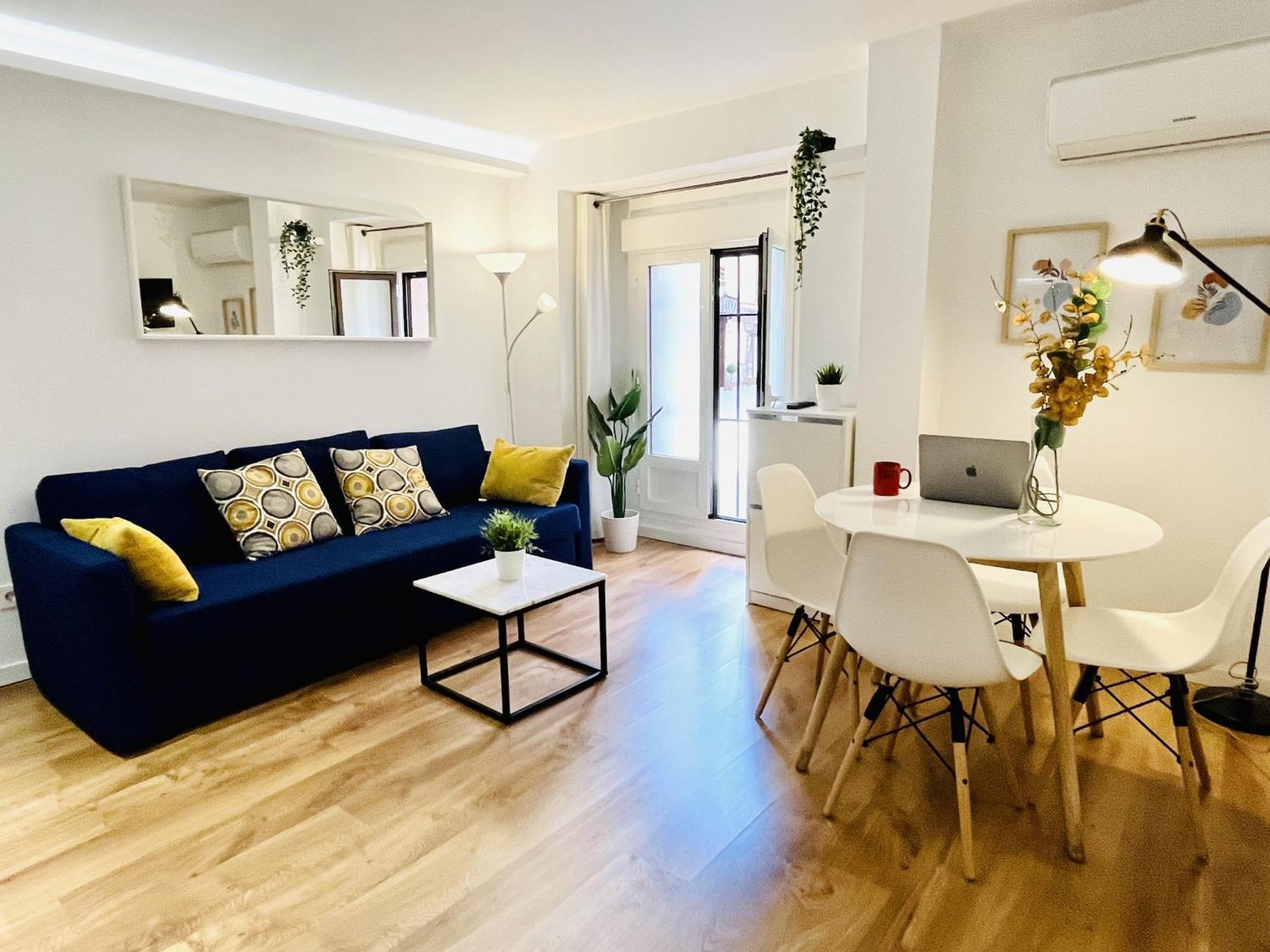 Dplace To Be - Exclusive Apartments In Historic Center Madrid Rum bild