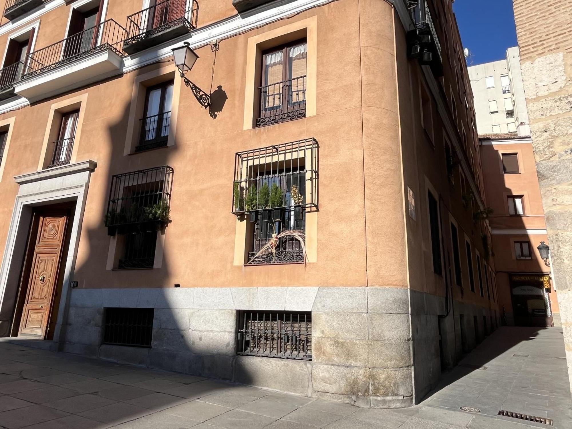 Dplace To Be - Exclusive Apartments In Historic Center Madrid Exteriör bild