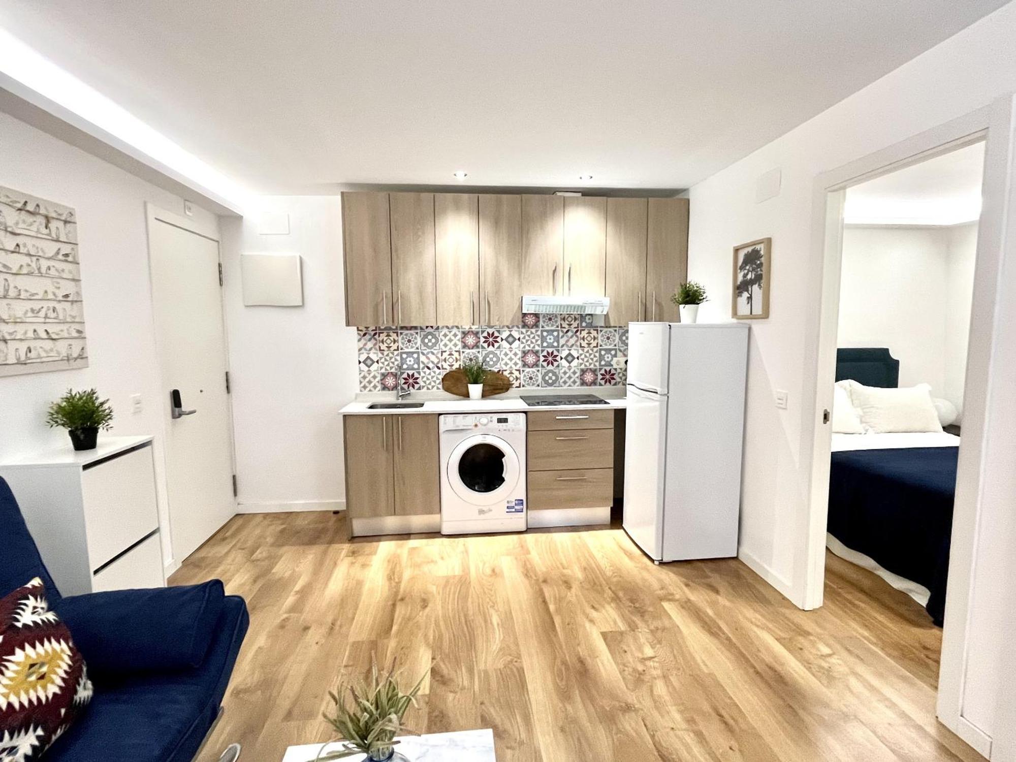 Dplace To Be - Exclusive Apartments In Historic Center Madrid Exteriör bild